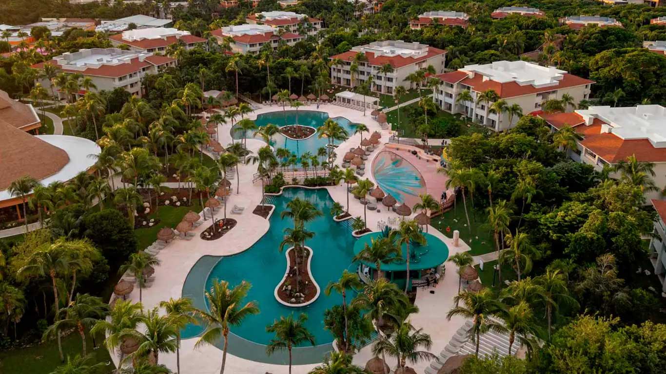 Bahia Principe Grand Tequila Riviera Maya resort pool